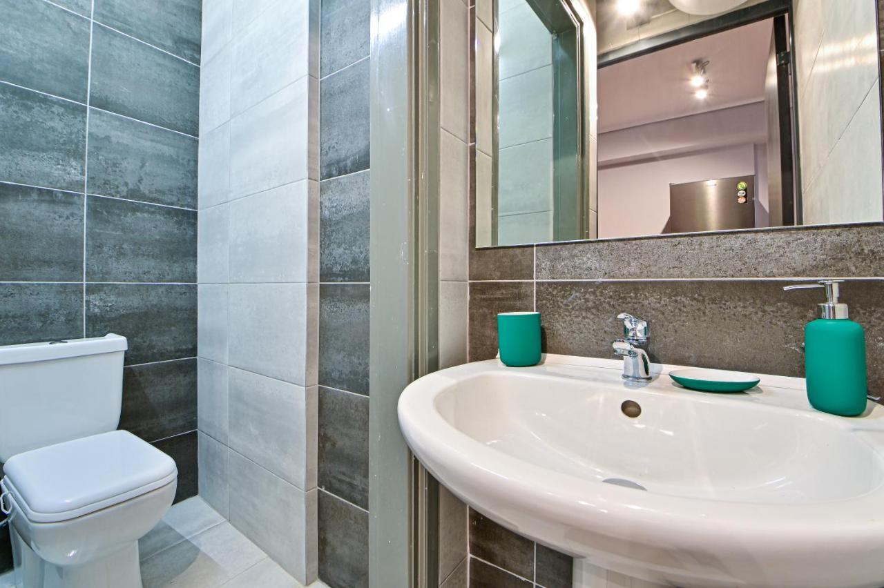 Beautiful New Apartment 5 Min From Piraeus Port المظهر الخارجي الصورة